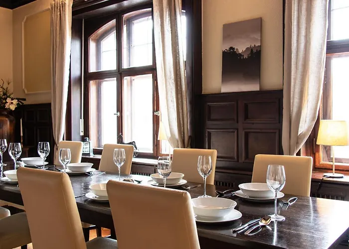 Salon Am Schlossberg * 奎德林堡