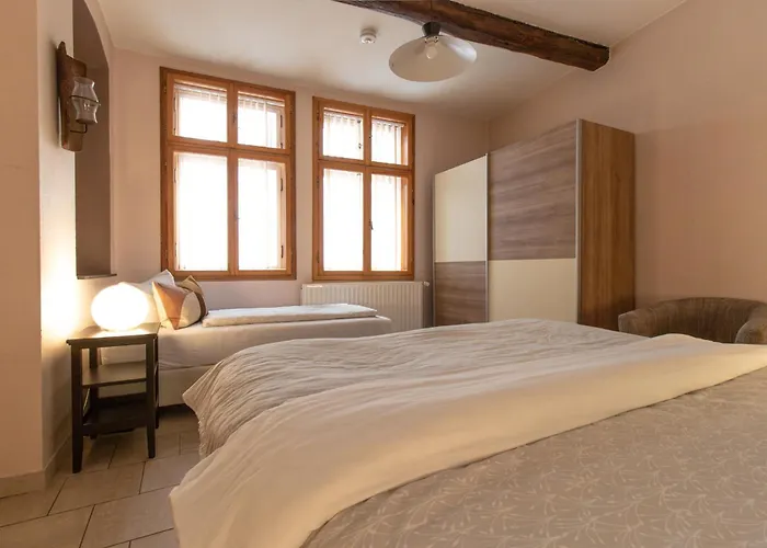 Salon Am Schlossberg * 奎德林堡